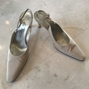 St John silk heels, jeweled buckle, heel